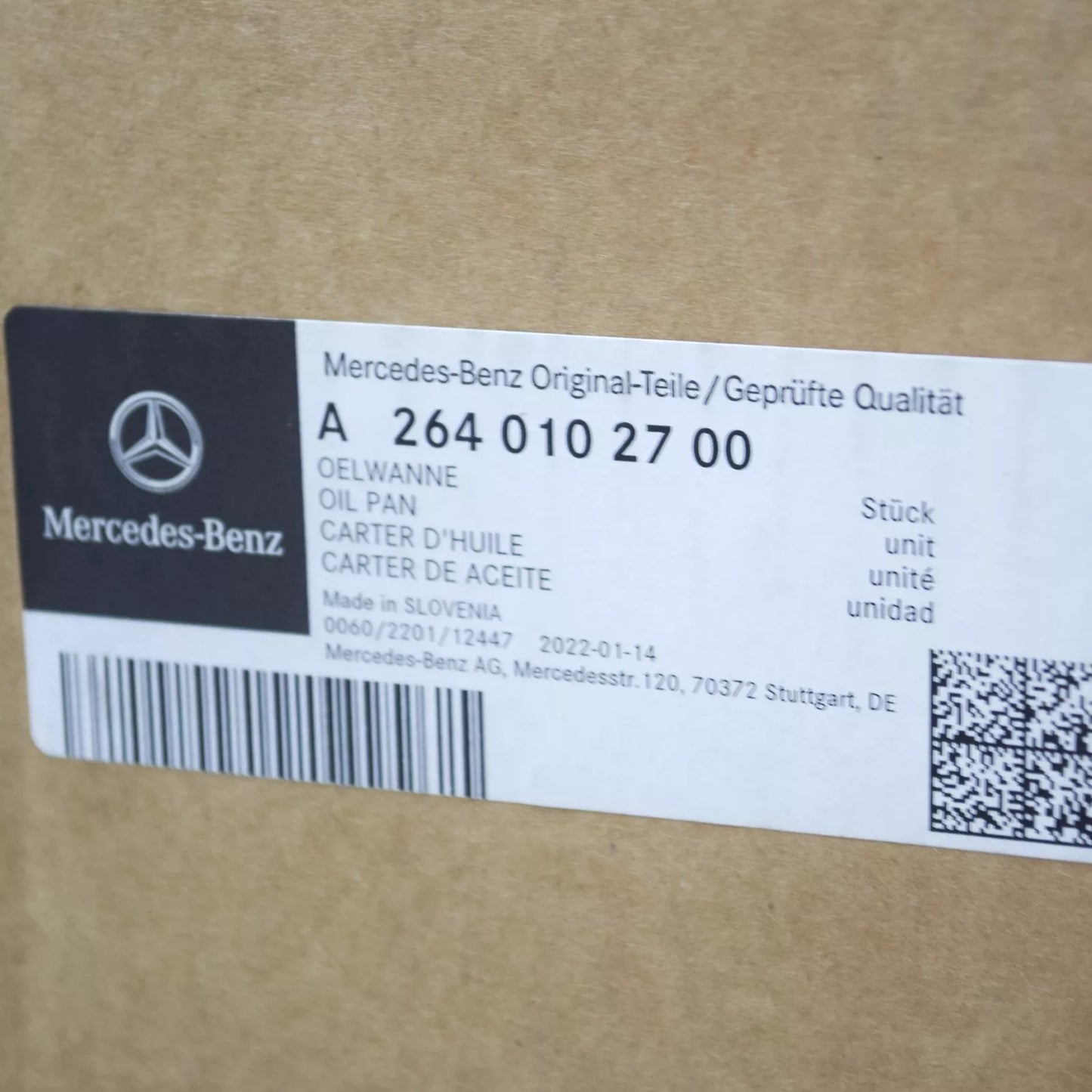 NEW MERCEDES-BENZ CLS C257 OIL PAN A2640102700 ORIGINAL