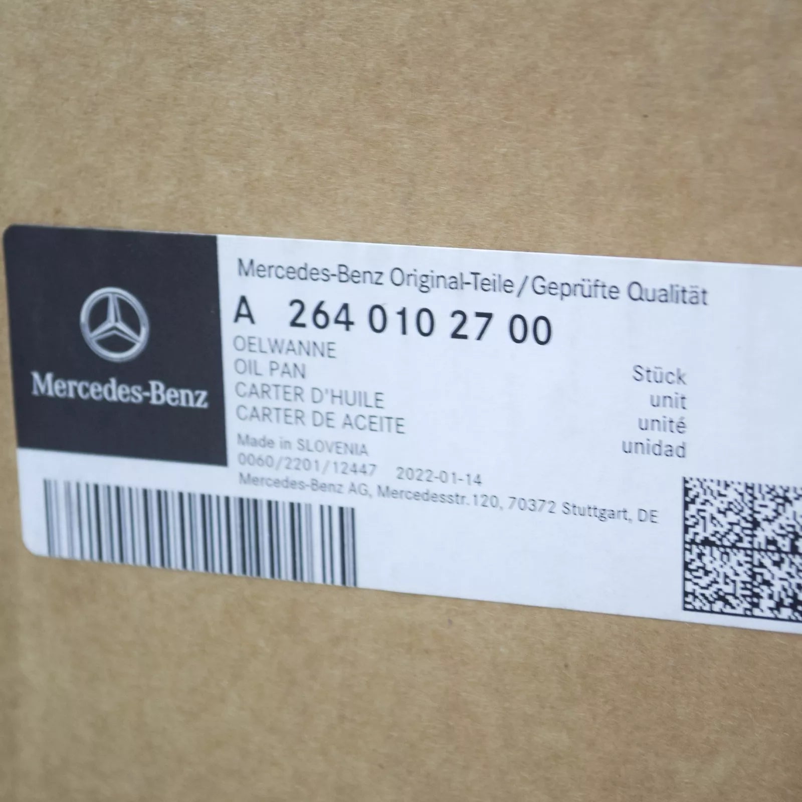 NEW MERCEDES-BENZ CLS C257 OIL PAN A2640102700 ORIGINAL