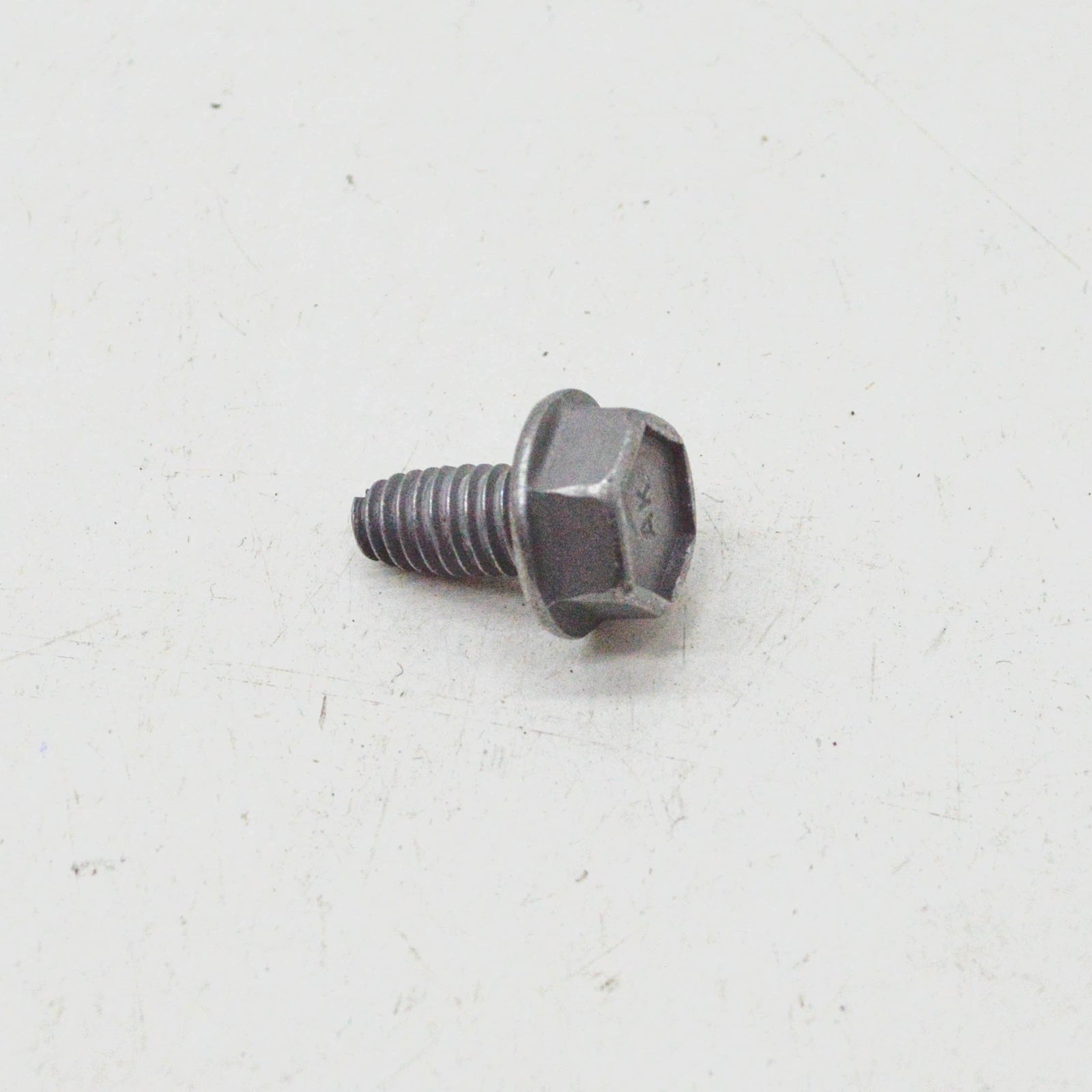 NEW MERCEDES-BENZ C W204 ROOF FRAME BOLT A0179906301 ORIGINAL