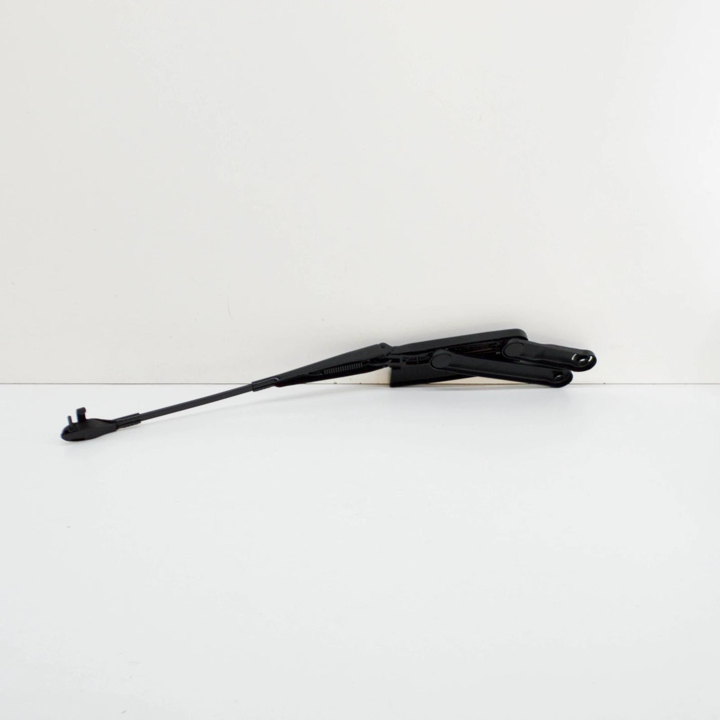 NEW VW TOUAREG 7P FRONT RIGHT WIPER ARM RHD 7P0955409C ORIGINAL
