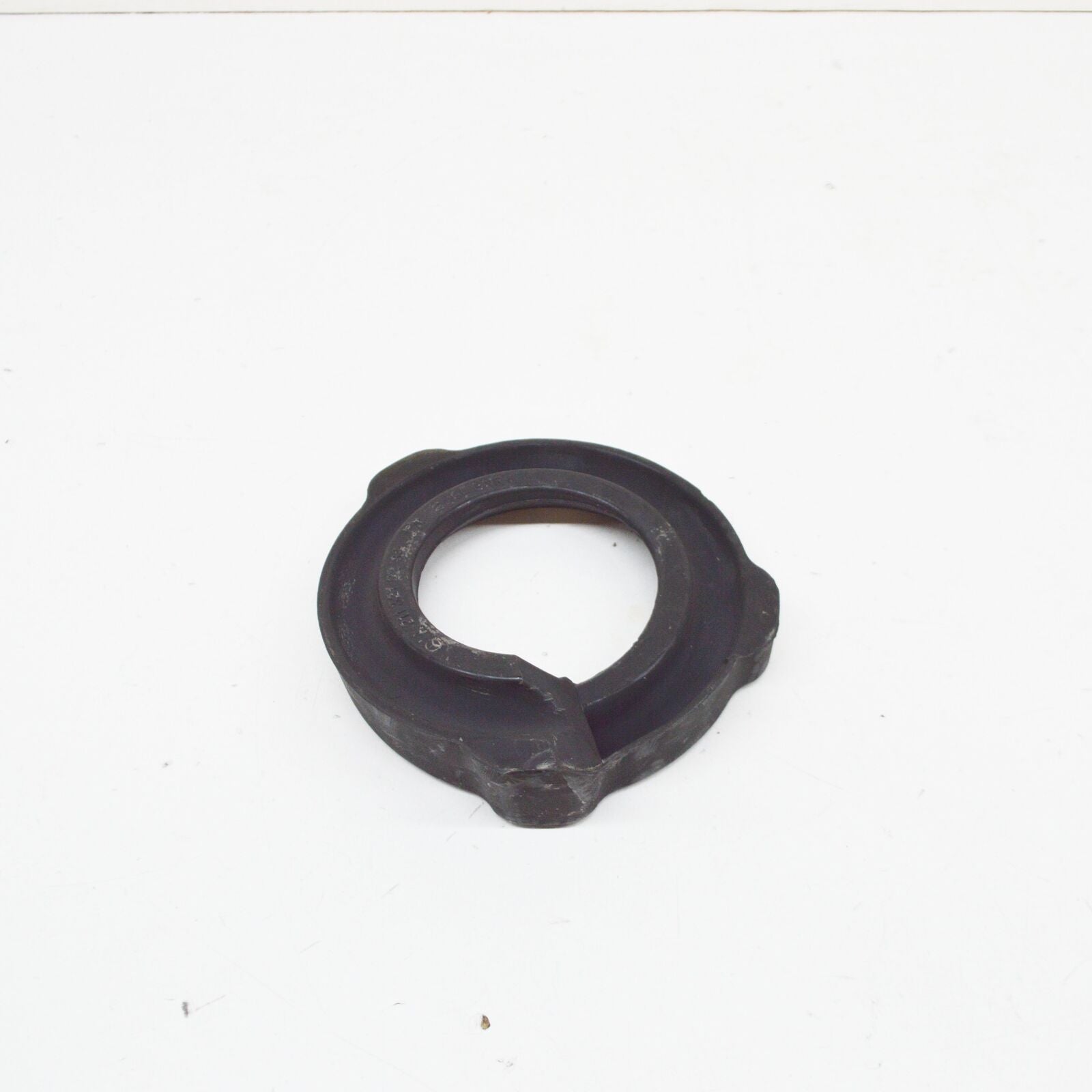 NEW MERCEDES BENZ E W211 FRONT RIGHT SHOCK ABSORBER SPRING SHIM A2113210284