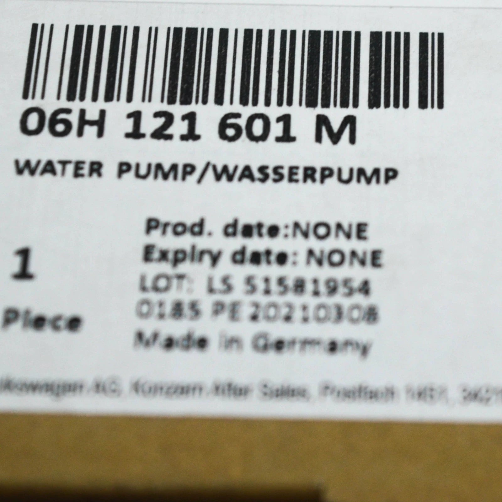 NEW VOLKSWAGEN BEETLE A5 COOLANT PUMP 06H121601M