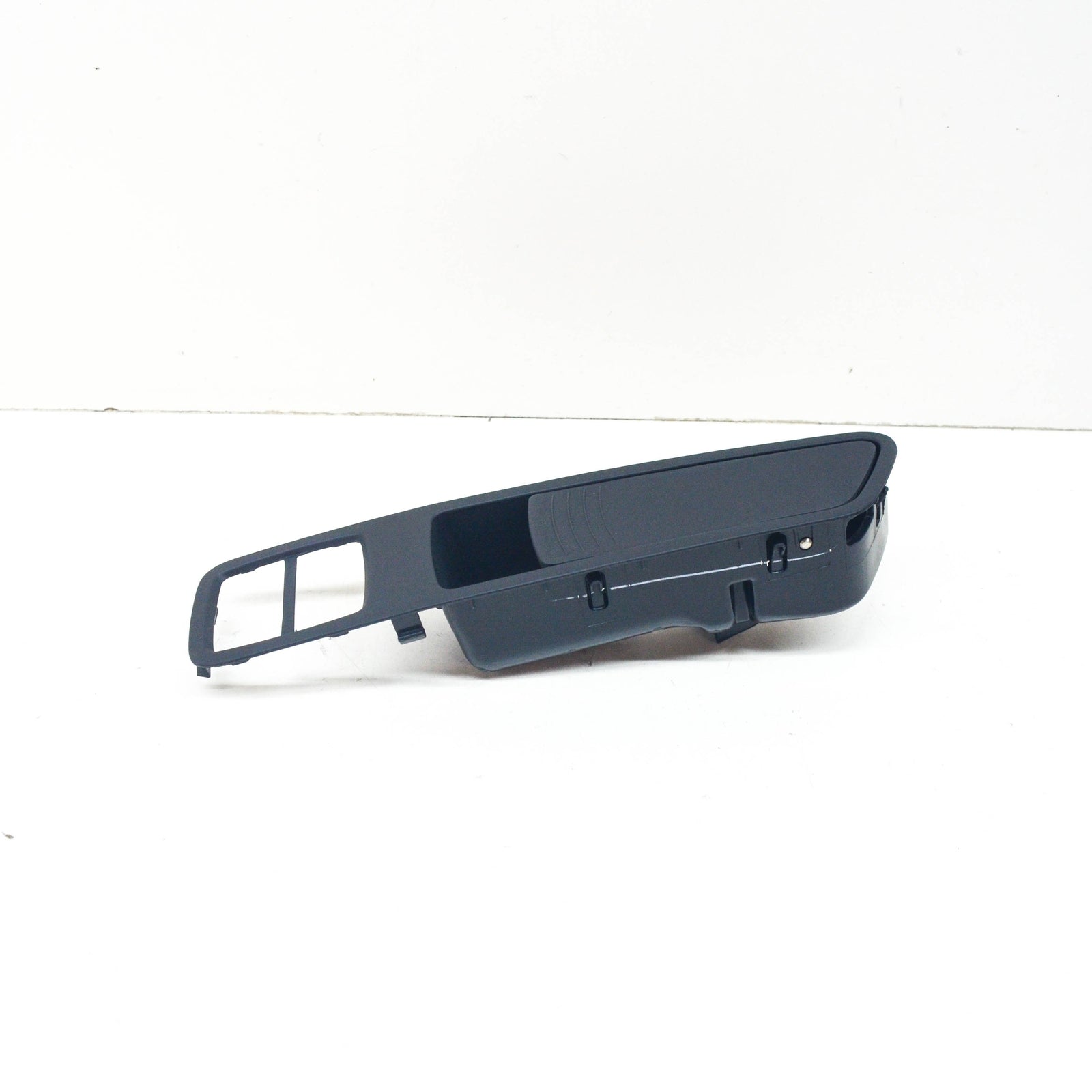 NEW AUDI Q5 80A REAR LUGGAGE COMPARTMENT SWITCH BEZEL TRIM 80A8672554PK ORIGINAL