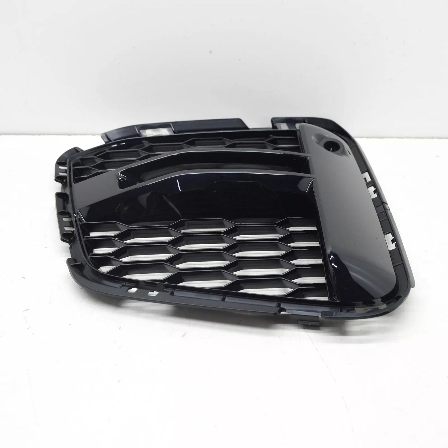 NEW BMW X1 F48 M FRONT RIGHT LATERAL GRID GRILLE 51115A2D4E6 ORIGINAL