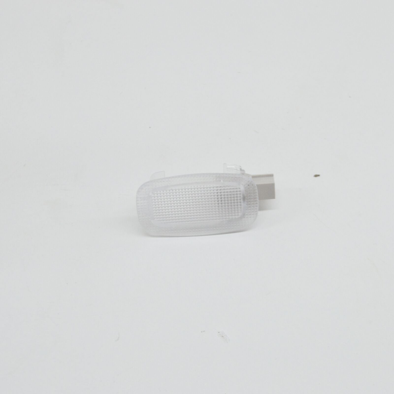 NEW MERCEDES-BENZ CLA C117 GLOVE COMPARTMENT INTERIOR LIGHT A2218200401 ORIGINAL