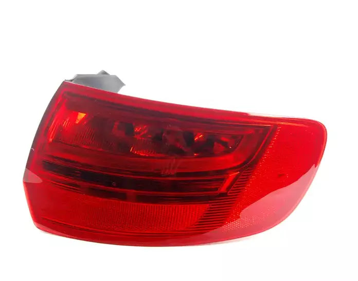NEW AUDI A3 8P REAR RIGHT OUTER TAILLIGHT 8P4945096F ORIGINAL