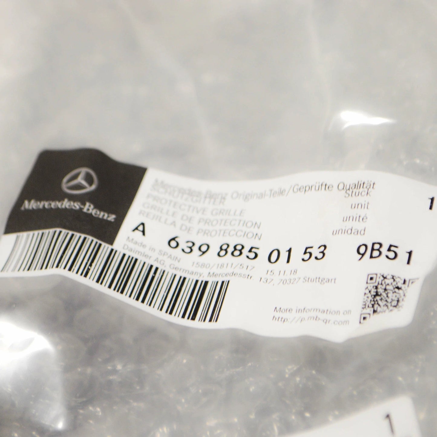NEW MERCEDES BENZ VIANO W639 FRONT BUMPER LOWER GRILLE A63988501539B51