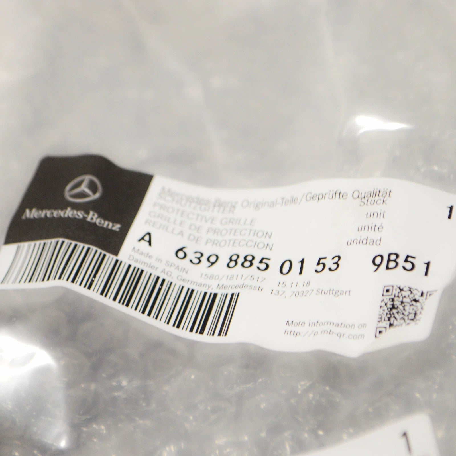 NEW MERCEDES BENZ VIANO W639 FRONT BUMPER LOWER GRILLE A63988501539B51
