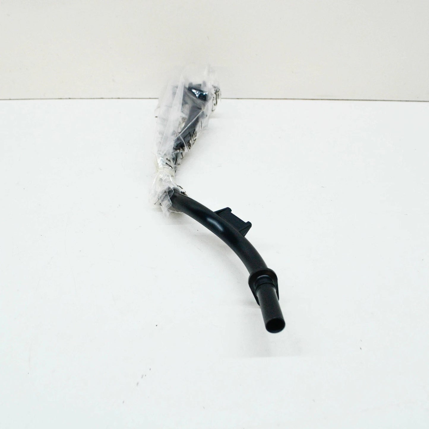 NEW VOLKSWAGEN GOLF MK7 5G TUBE FOR OIL DIPSTICK 04L103634