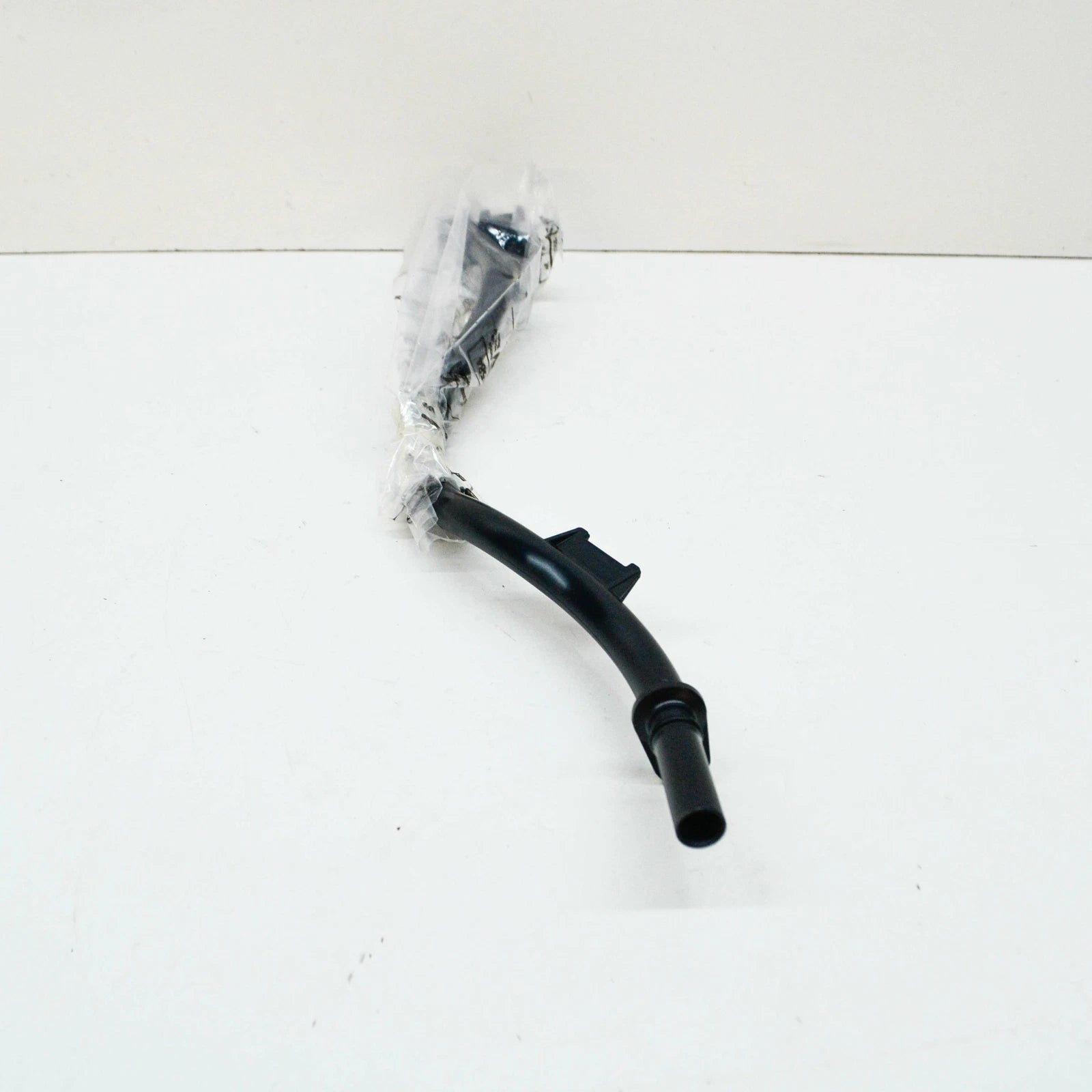 NEW VOLKSWAGEN GOLF MK7 5G TUBE FOR OIL DIPSTICK 04L103634