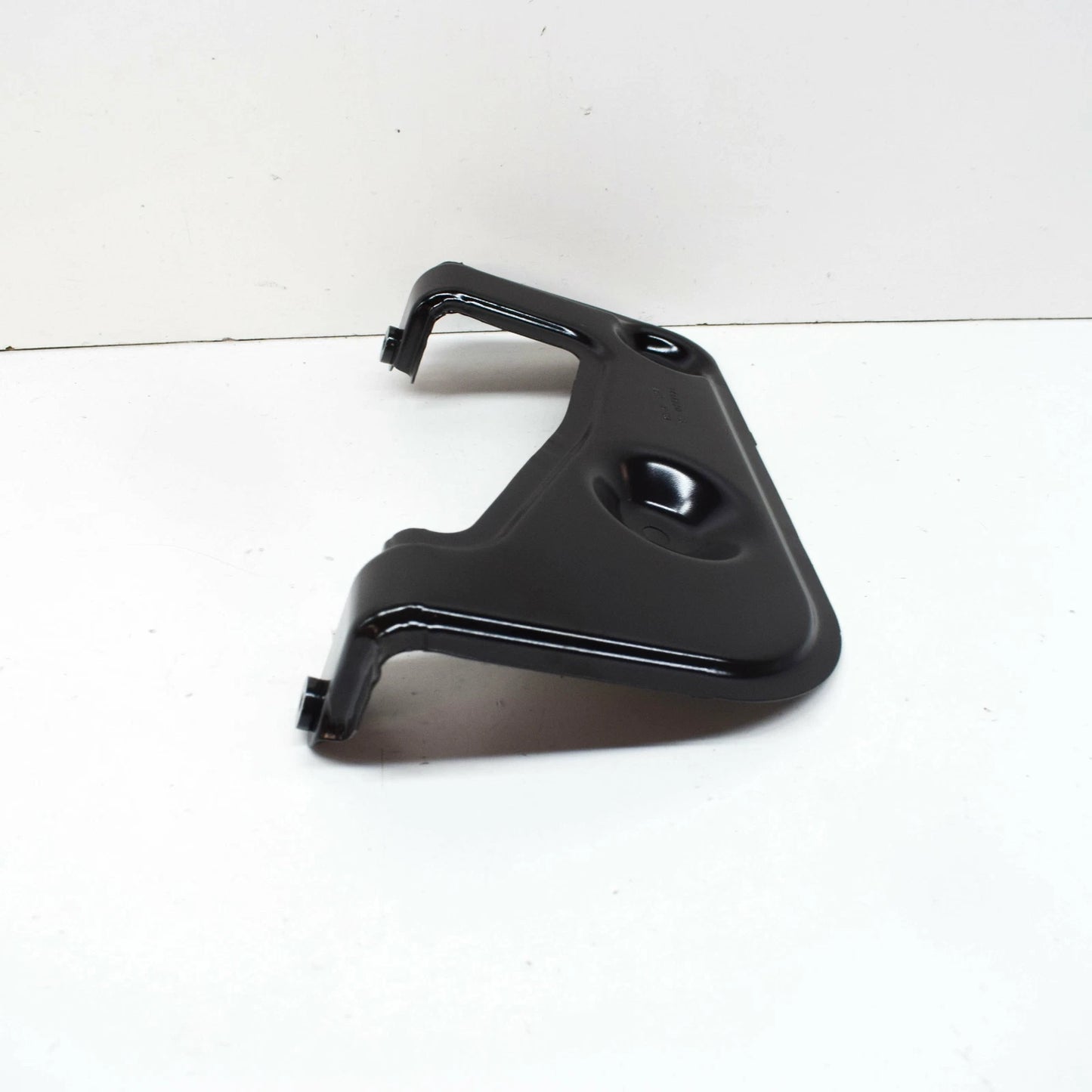NEW BMW X5 G05 FRONT RIGHT FENDER HOLDER BRACKET 41007492370 ORIGINAL