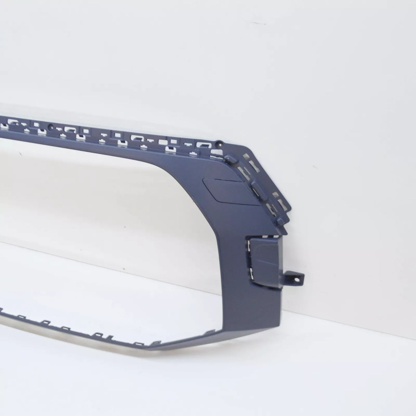 NEW AUDI Q8 FRONT BUMPER RADIATOR GRILLE SURROUND TRIM 4M8807725GRU ORIGINAL