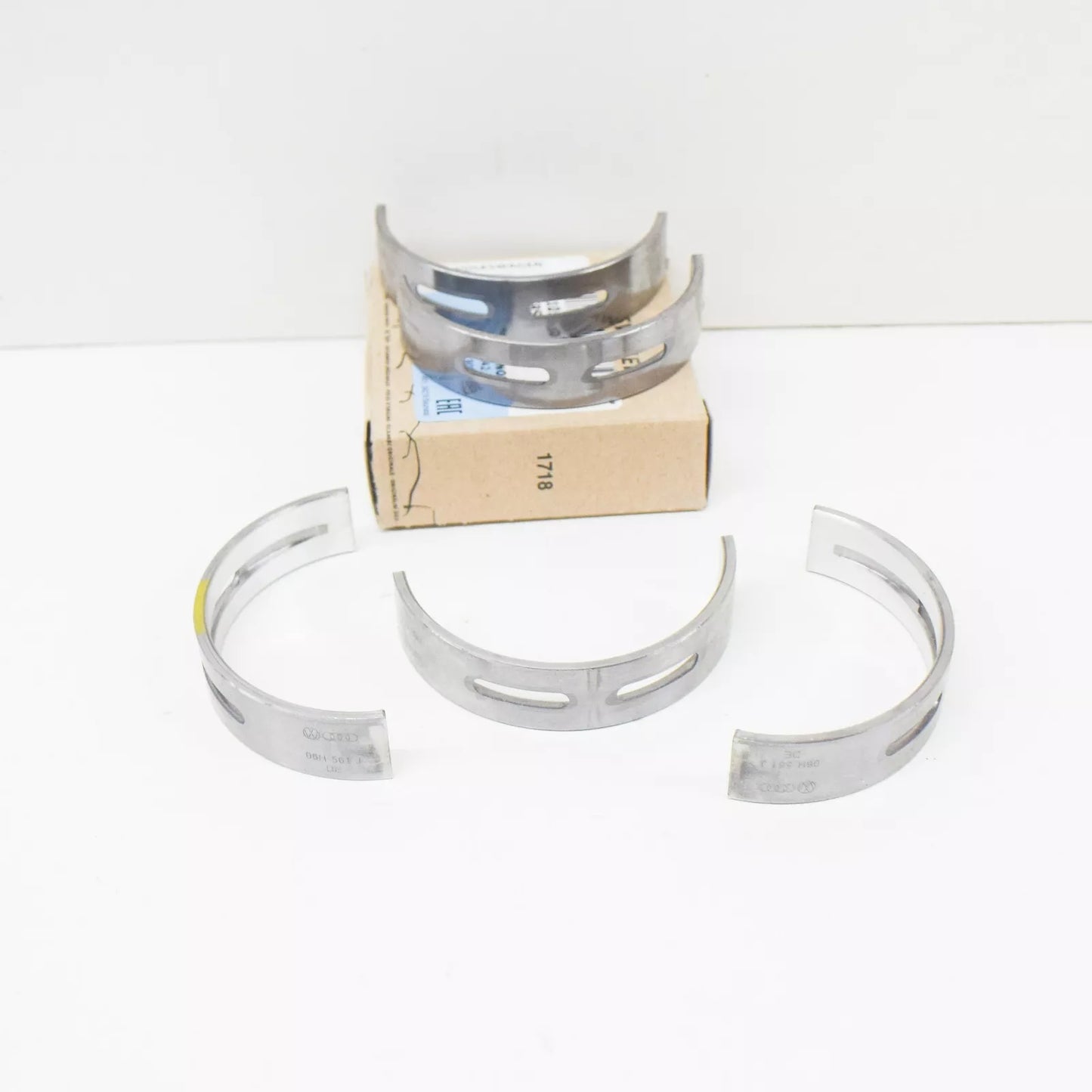 NEW AUDI A3 8P CRANKSHAFT UPPER YELLOW BEARING SHELL 06H105561JGLB ORIGINAL