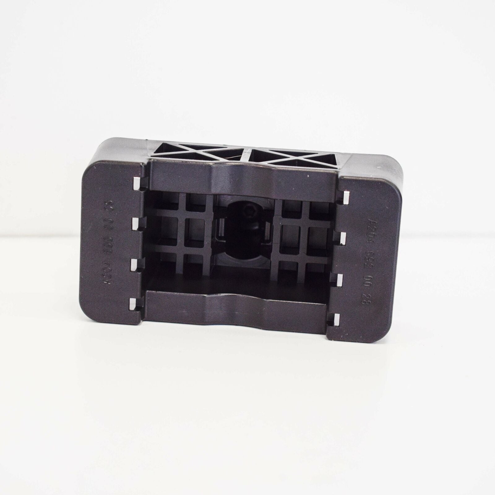 NEW MB GLK-CLASS X204 FRONT RIGHT CAR MOUNTING JACK PAD A2046900009 2015