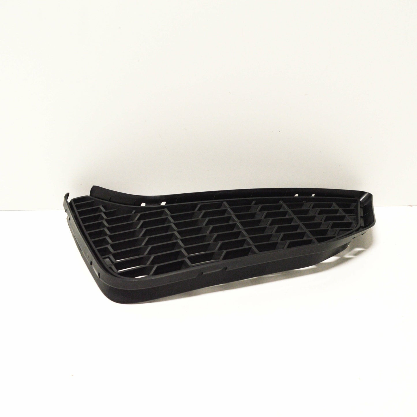 Genuine Bmw M4 F82 Front Bumper Lower Right Grille 51118054302 8054302 2016 Original