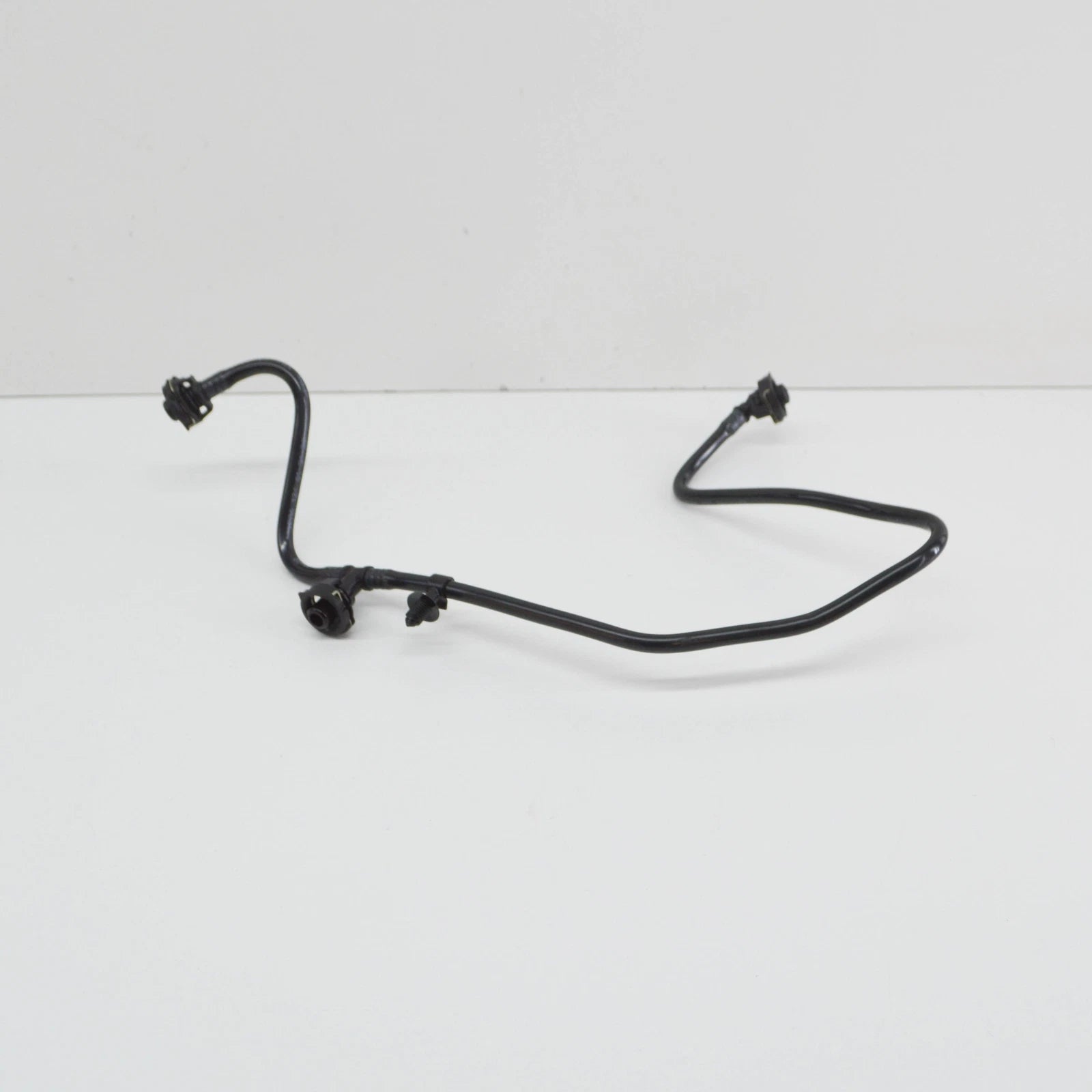 NEW VW TOUAREG CR ENGINE RESERVOIR BREATHER LINE 4M0121081F ORIGINAL