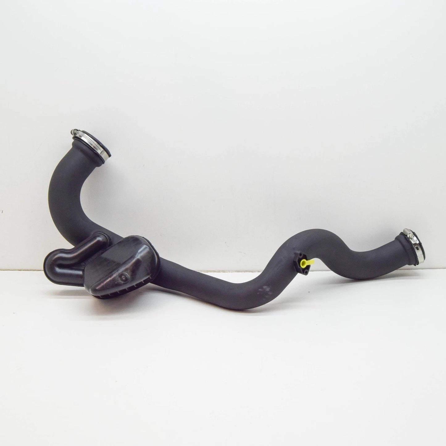 NEW AUDI A4 B8 LEFT CHARGE AIR COOLER PRESSURE HOSE 8K0145673AC ORIGINAL