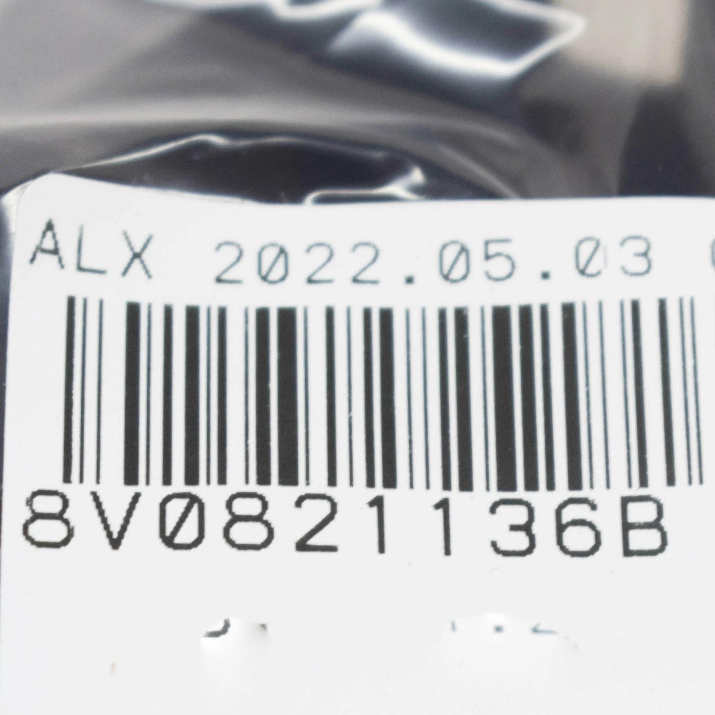 NEW AUDI A3 SPORTBACK 8V FRONT RIGHT FENDER BRACKET 8V0821136B