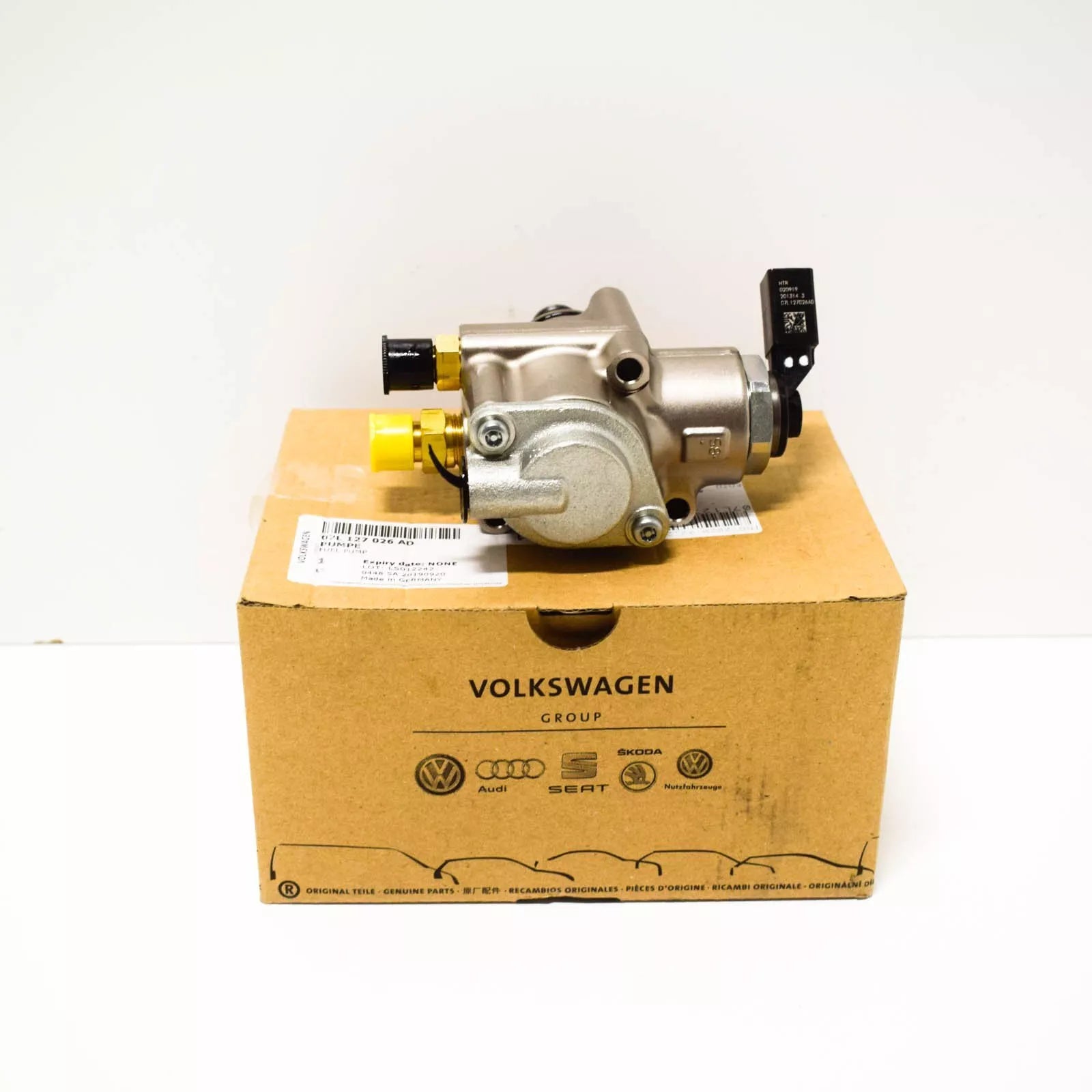 NEW AUDI A6 S6 C6 HIGH PRESSURE FUEL PUMP 07L127026AD ORIGINAL