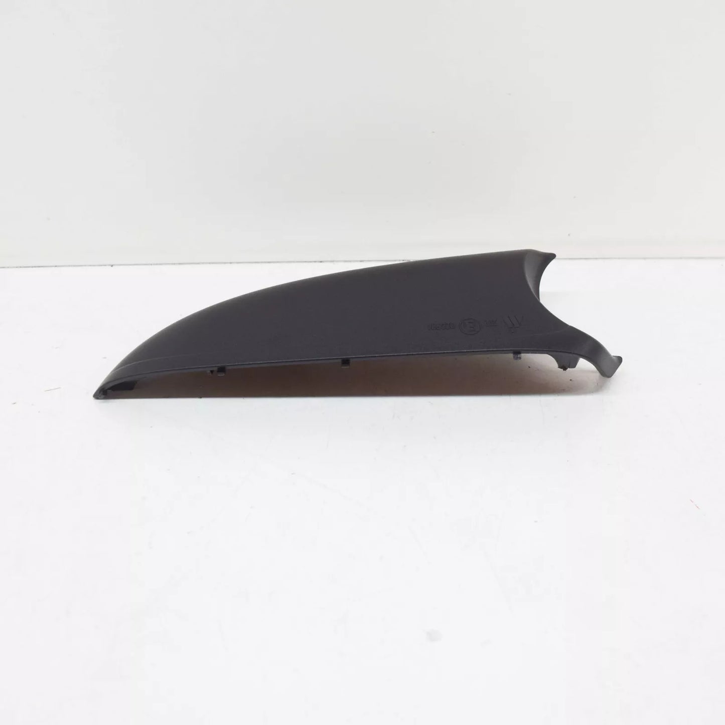 NEW AUDI A4 B8 FRONT RIGHT DOOR MIRROR LOWER TRIM COVER 8T085852401C ORIGINAL