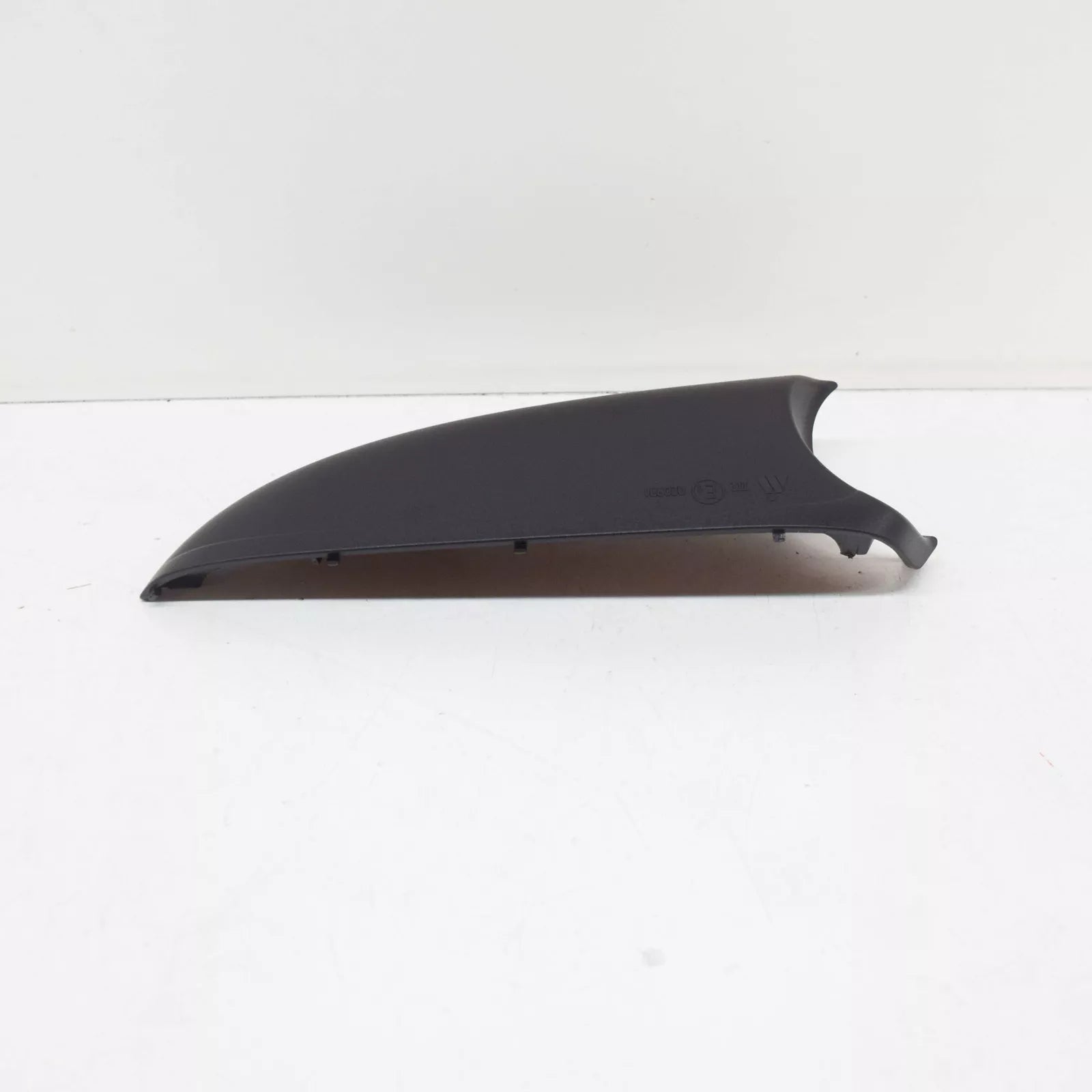 NEW AUDI A4 B8 FRONT RIGHT DOOR MIRROR LOWER TRIM COVER 8T085852401C ORIGINAL