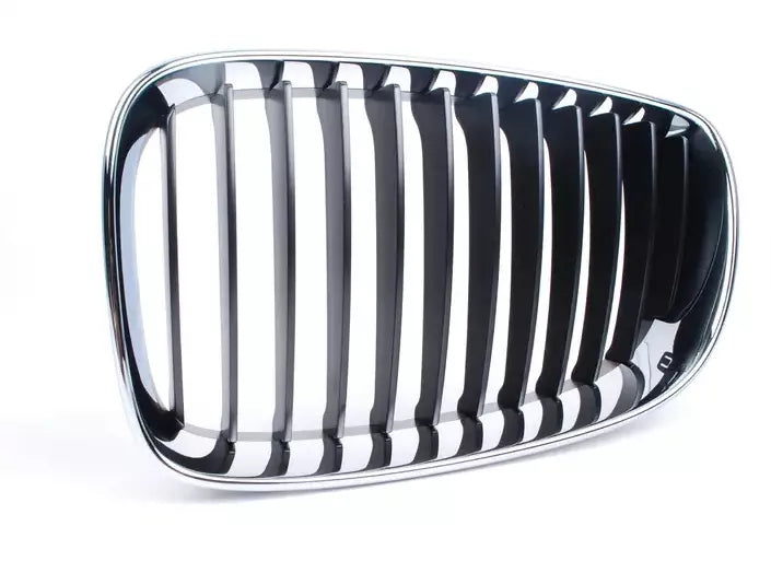 NEW BMW 1 E81 FRONT BUMPER LEFT GRILLE WITH CHROME FRAME 51137166439 ORIGINAL