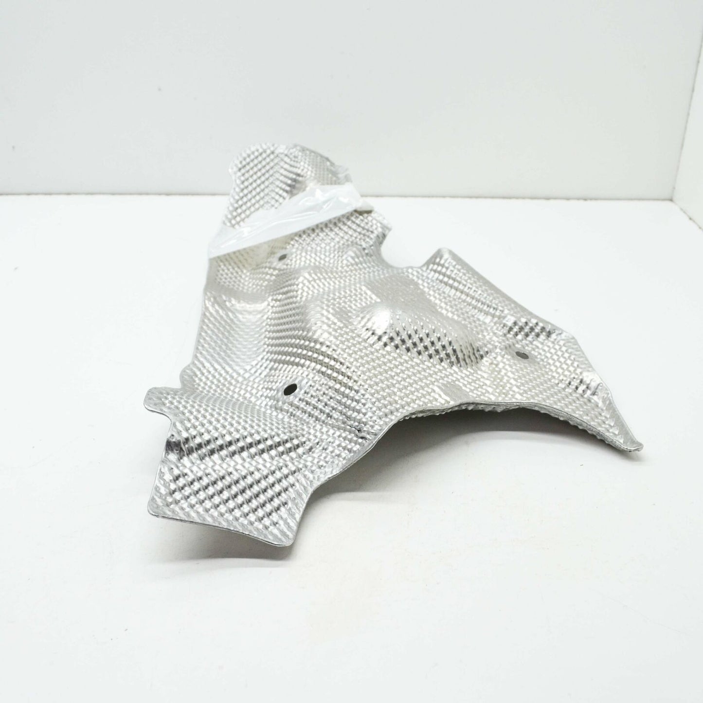 NEW VOLKSWAGEN TOUAREG CR RIGHT GUARD HEAT PROTECTION PLATE 4M0399300E ORIGINAL