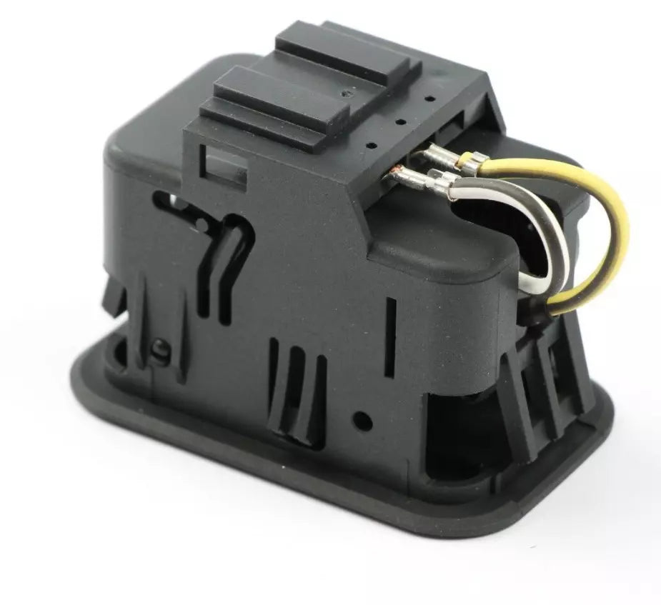 NEW AUDI A2 8Z LUGGAGE COMPARTMENT TRIM SOCKET 4B0925071A2AQ