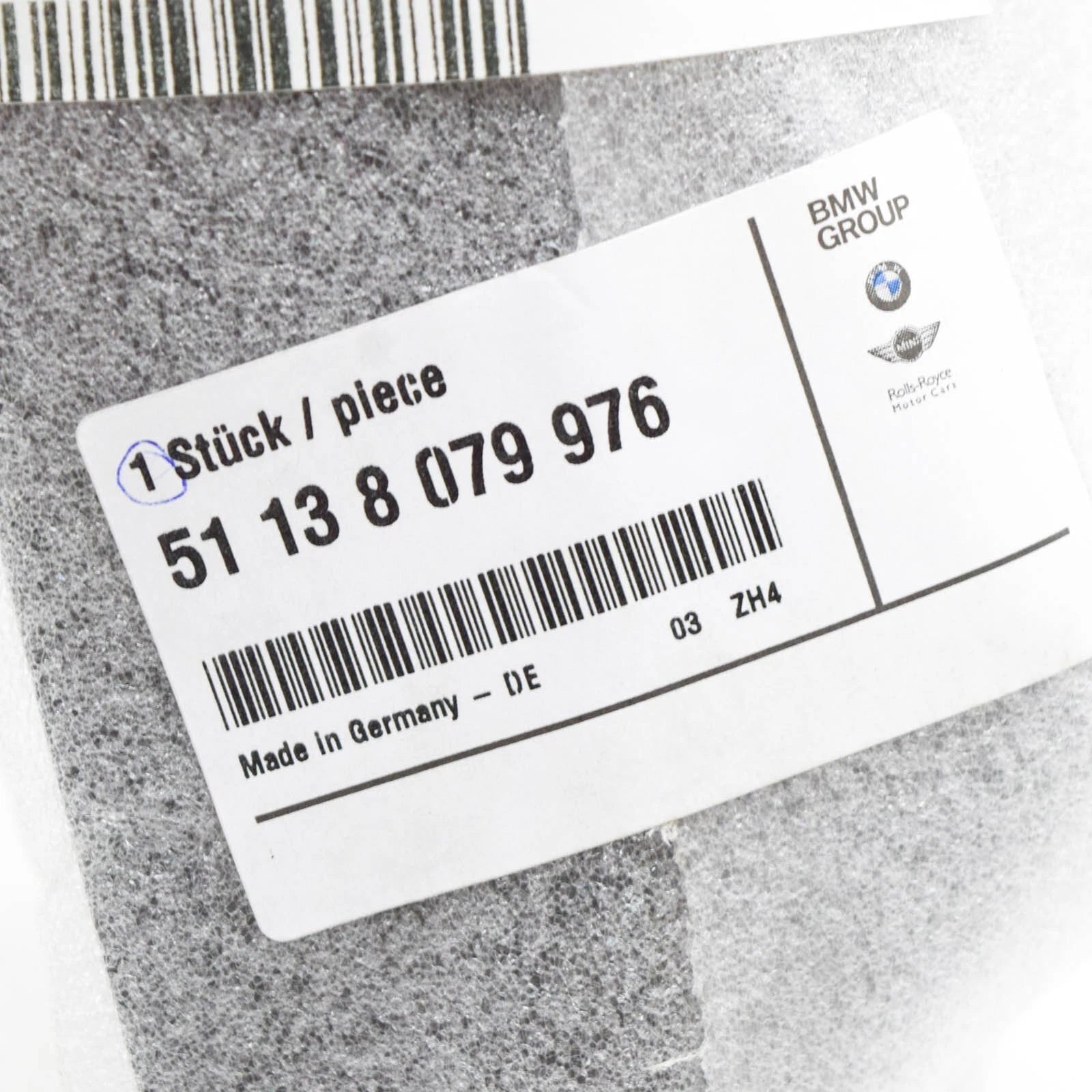 NEW BMW 8 F91 FRONT BUMPER CAMERA MOUNTIG COVER 51138079976 8079976 ORIGINAL