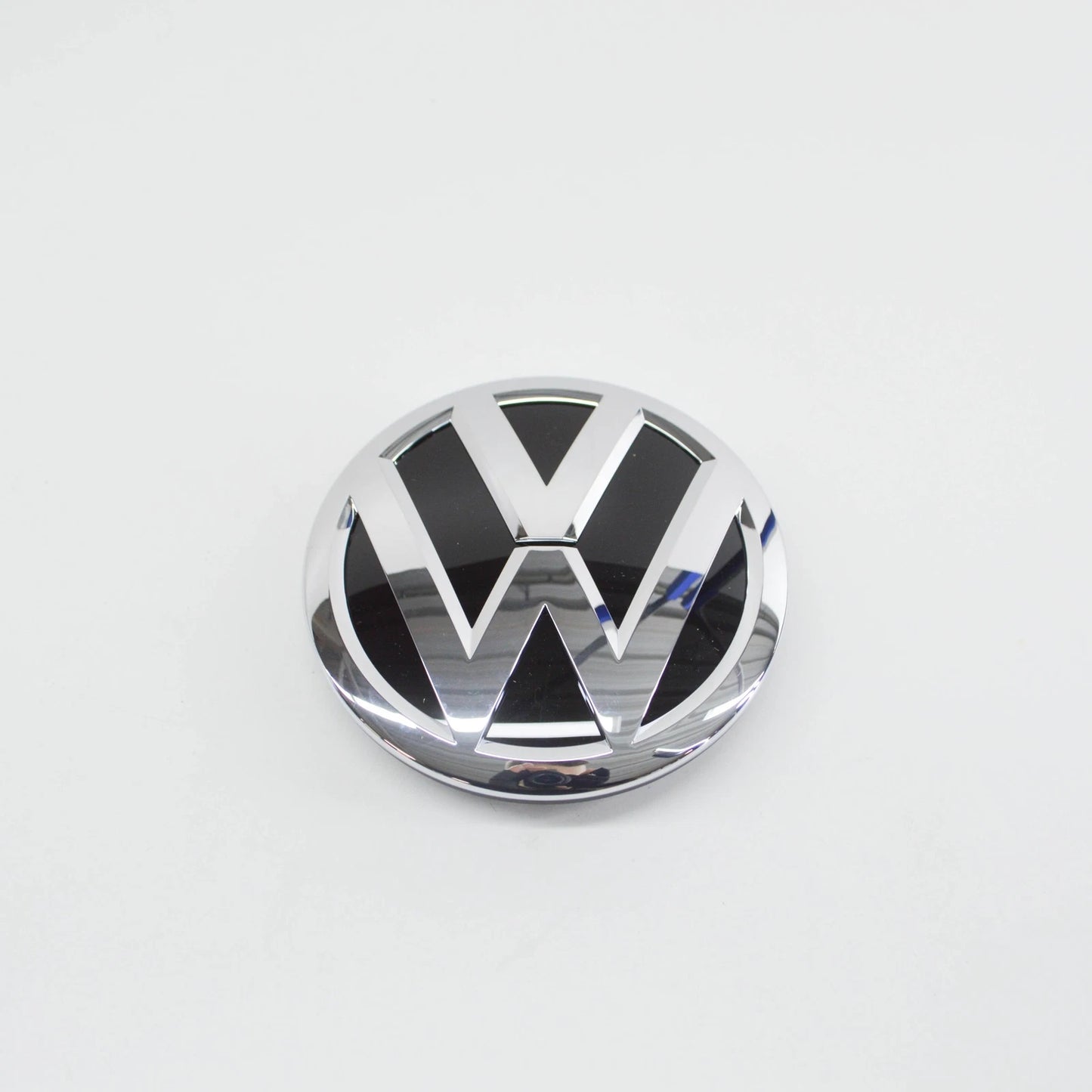 NEW VOLKSWAGEN PASSAT B8 3G FRONT RADIATOR GRILLE BADGE 3G0853600DPJ ORIGINAL