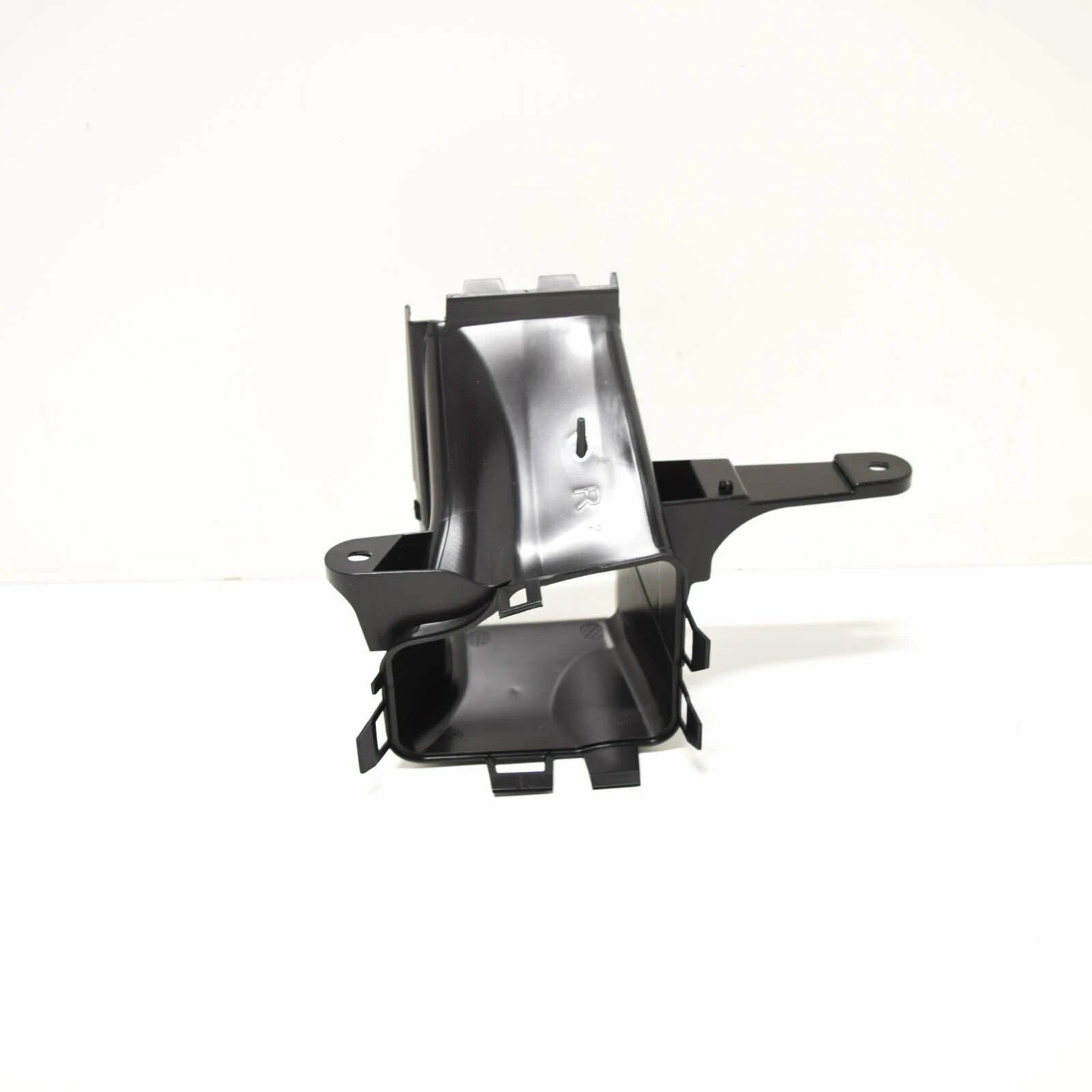 NEW BMW X7 G07 FRONT RIGHT BRAKE AIR DUCT 51747421686 ORIGINAL