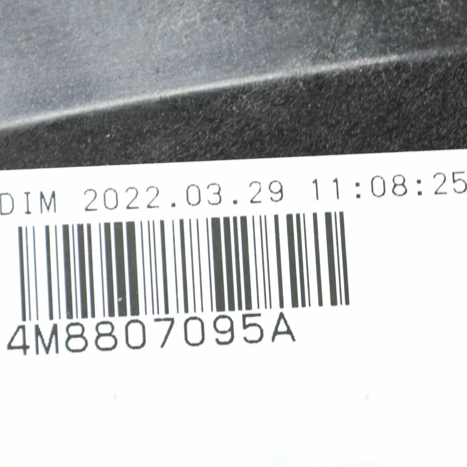 NEW AUDI Q8 FRONT LEFT BUMPER COVER BRACKET S-LINE 4M8807095A