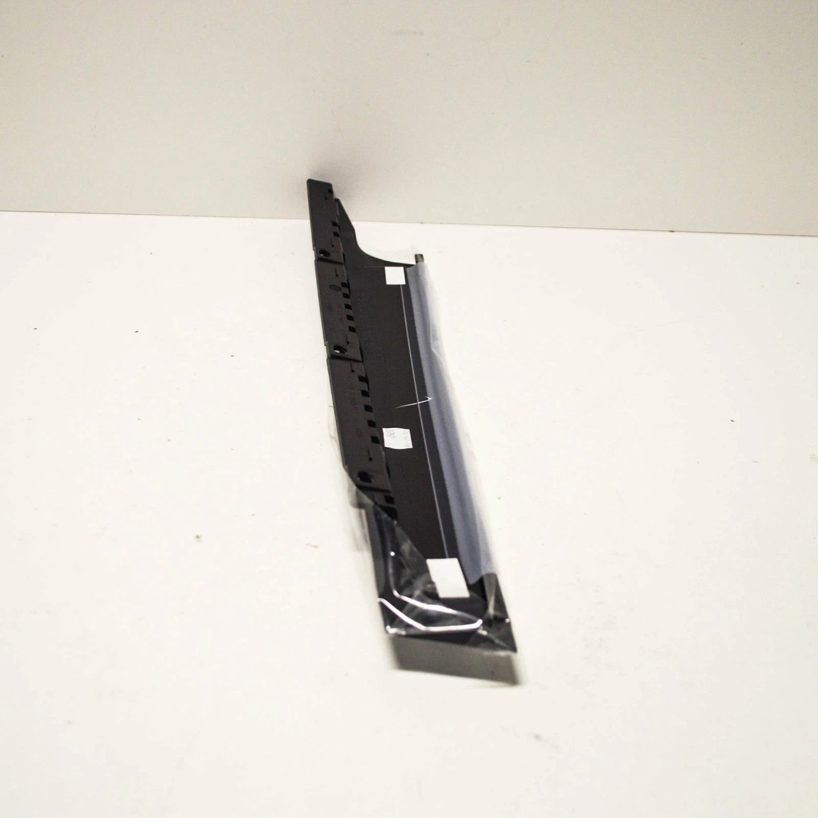 NEW AUDI Q5 8R FRONT LEFT DOOR EXTERIOR B PILLAR COVER 8R0837901P5FQ