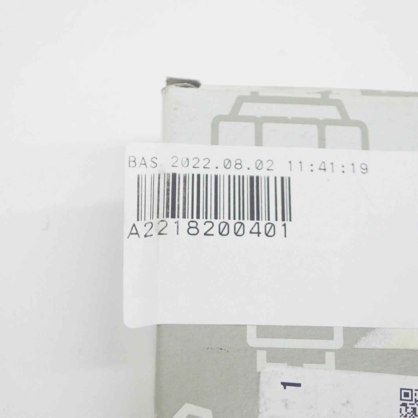 NEW MERCEDES-BENZ CLA C117 GLOVE COMPARTMENT INTERIOR LIGHT A2218200401 ORIGINAL