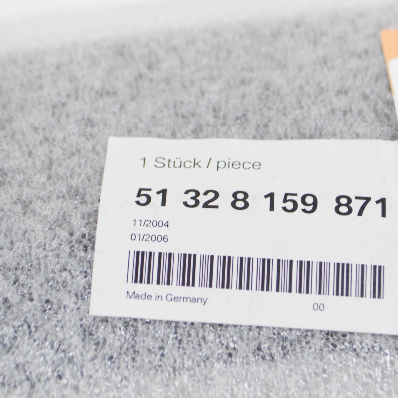 NEW BMW 5 E39 FRONT LEFT COLUMN B MOLDING 51328159871 8159871 ORIGINAL