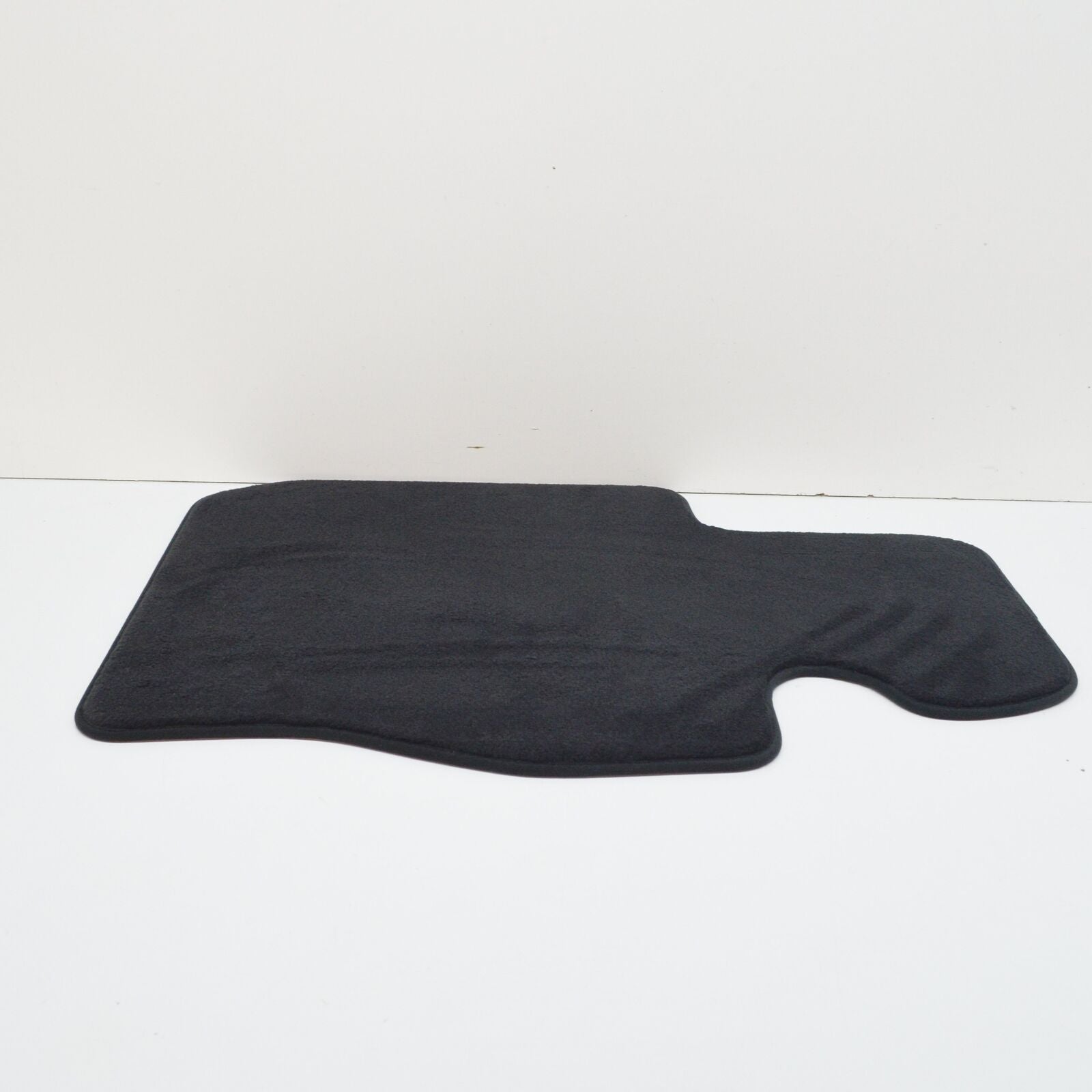new bmw 3 f30, f80 front left floor mat 51477332097 7332097 original