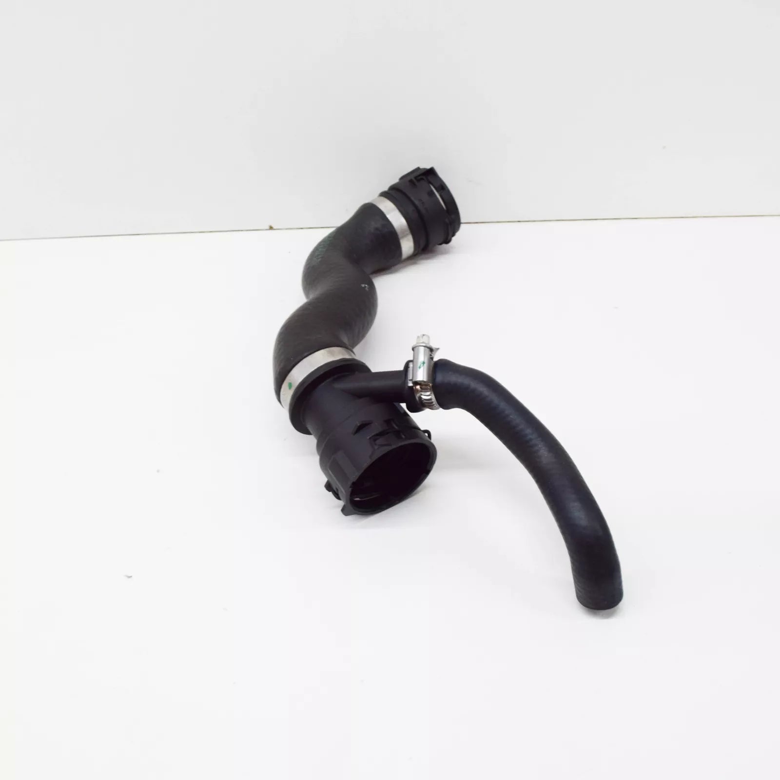 NEW BMW 3 E46 COOLING SYSTEM WATER HOSE 11537787174 7787174 ORIGINAL
