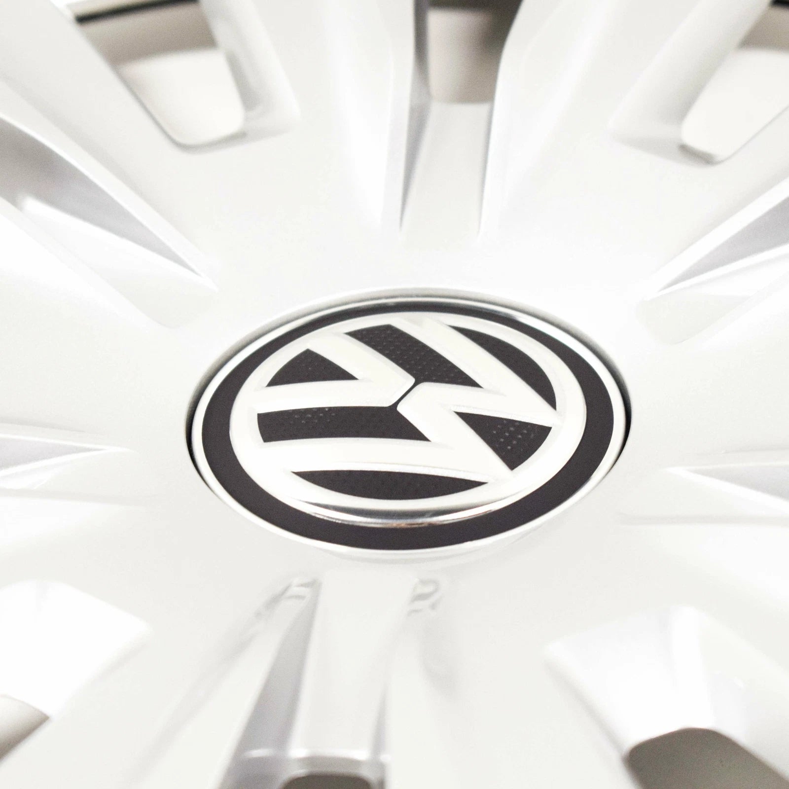 NEW VOLKSWAGEN GOLF MK7 WHEEL CENTRE STEEL HUB TRIM 1X 5G0601147YTI