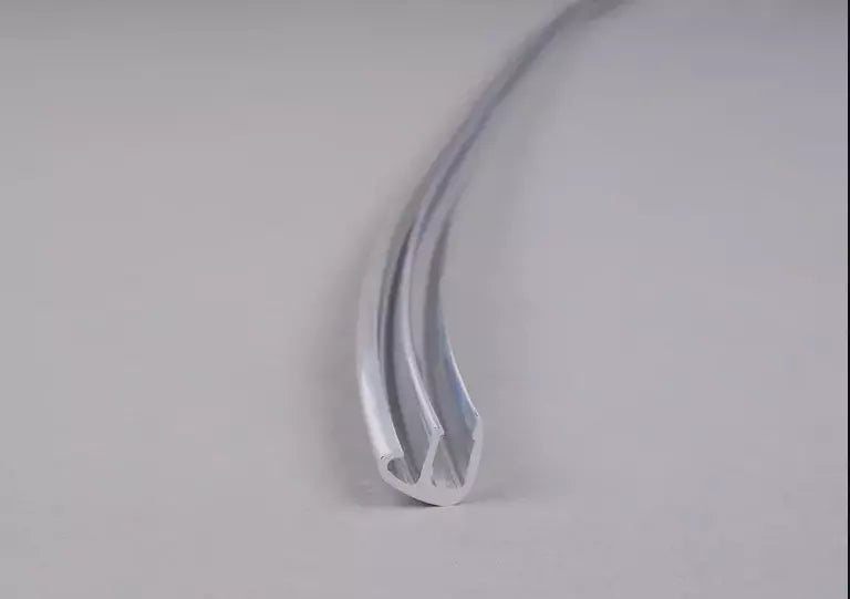 NEW BMW 3 CONVERTIBLE E30 FRONT LEFT SIDE WINDOW MOULDING 51131932807 ORIGINAL