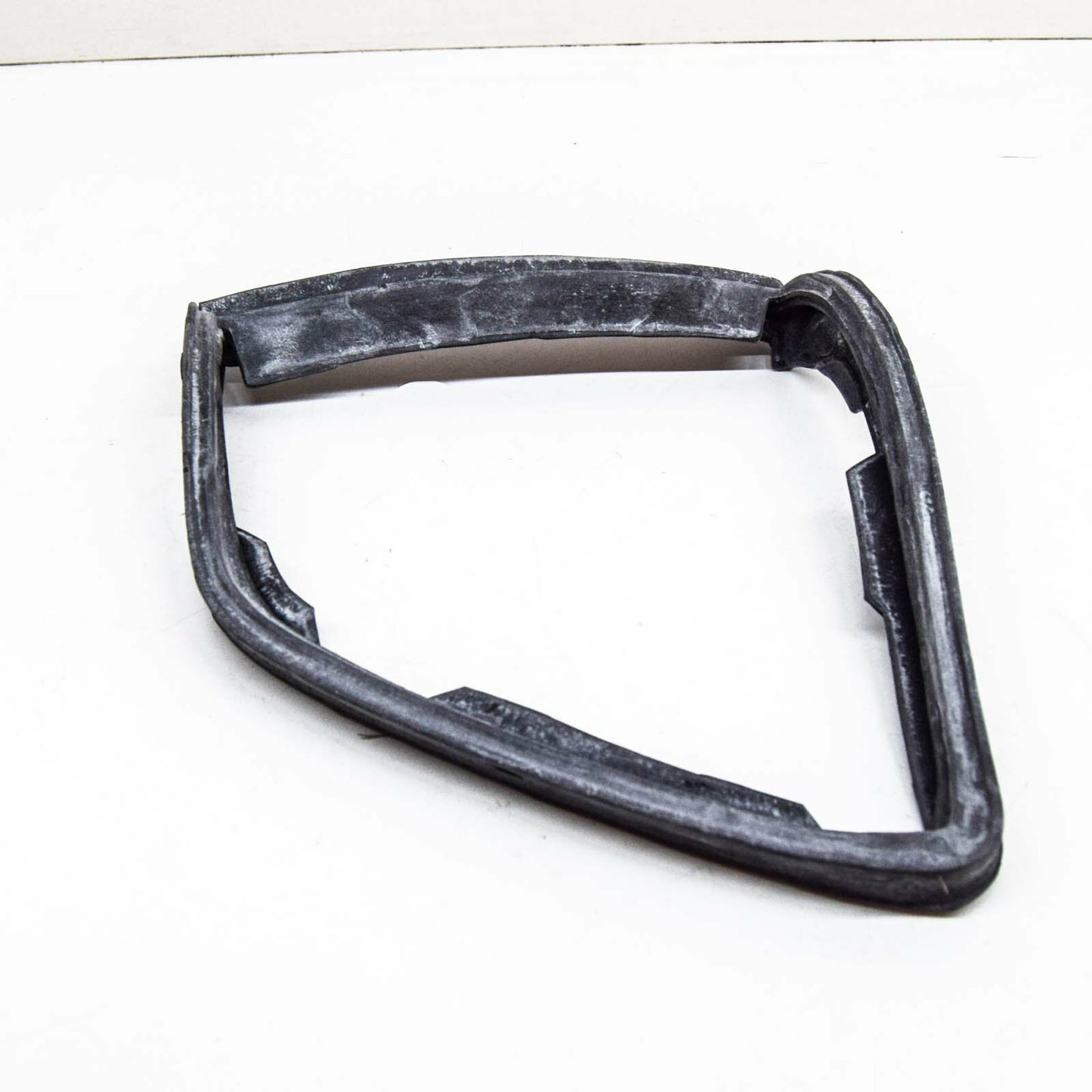 NEW MB SL R107 FRONT LEFT ORANGE BLINKER LAMP LENS A0008200066 ORIGINAL