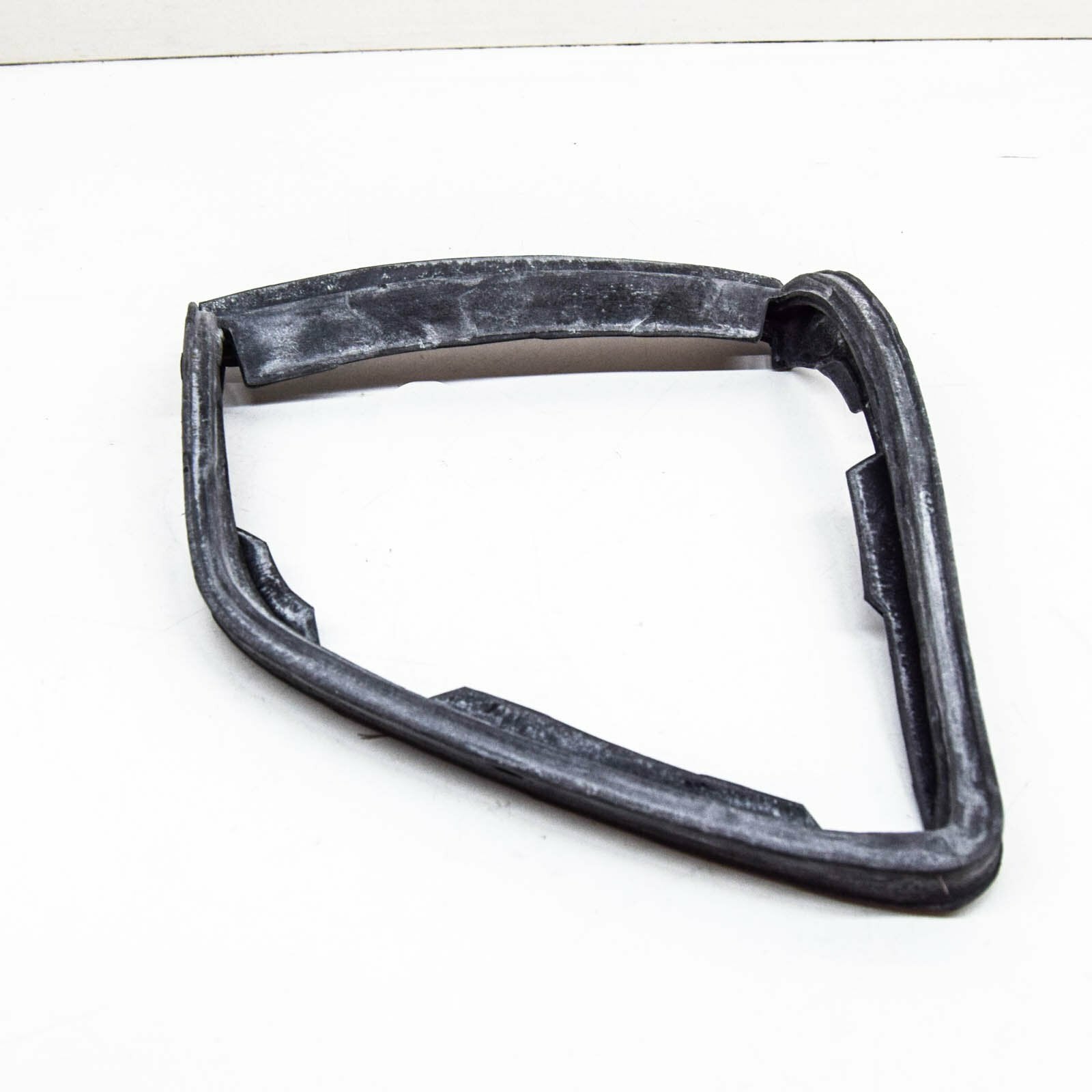 NEW MB SL R107 FRONT LEFT ORANGE BLINKER LAMP LENS A0008200066 ORIGINAL