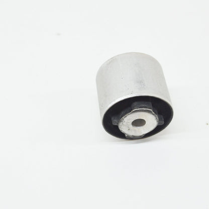 NEW VW TOUAREG 7L FRONT DIFFERENTIAL BONDED RUBBER BUSH 7L0525337B ORIGINAL