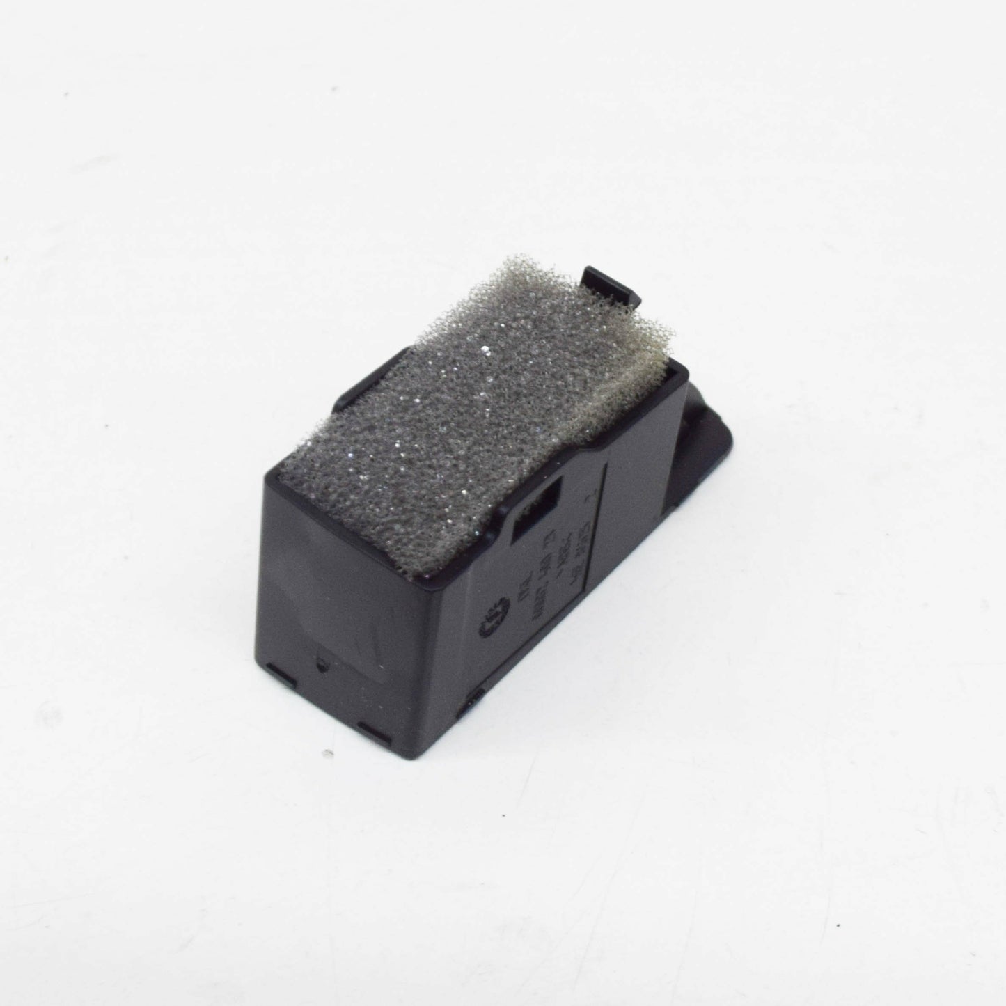 new audi a4 b8 centre console coin holder rhd 8k2858323v10 original