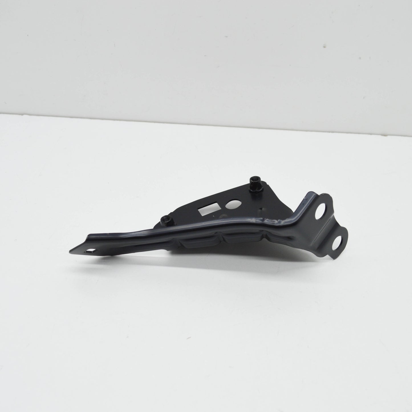 NEW VOLKSWAGEN GOLF MK8 CD FRONT LEFT FENDER HOLDER 5H0821135 ORIGINAL