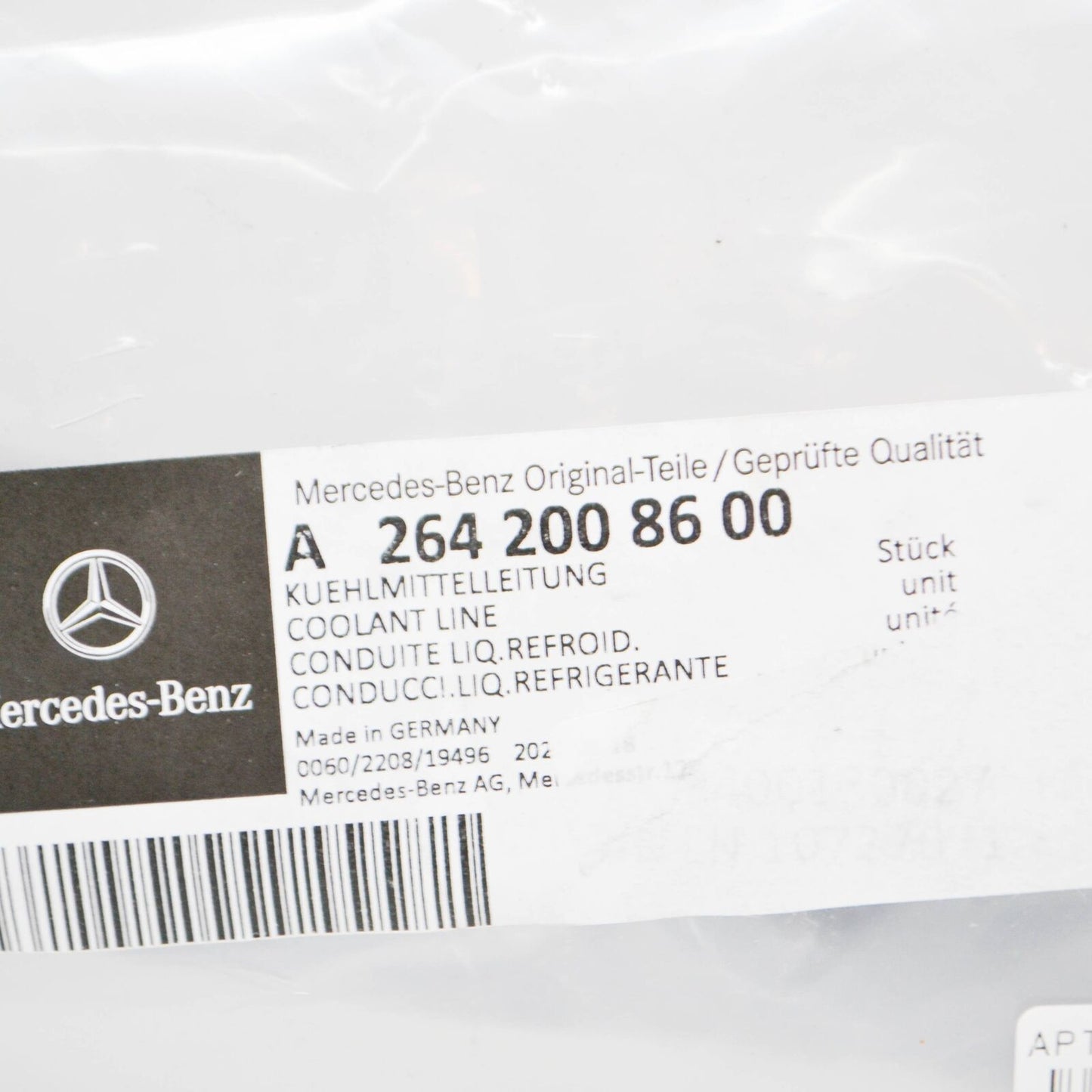 NEW MERCEDES-BENZ CLS C257 COOLANT LINE A2642008600 ORIGINAL