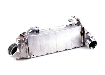 NEW VOLKSWAGEN PASSAT B8 INTERCOOLER 3AA145805B ORIGINAL