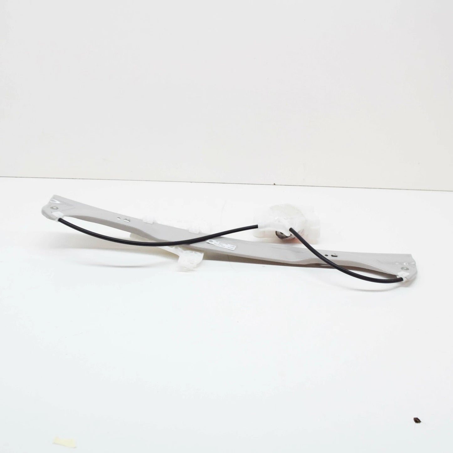 NEW VOLKSWAGEN FOX FRONT LEFT DOOR WINDOW GLASS REGULATOR 5Z3837461A