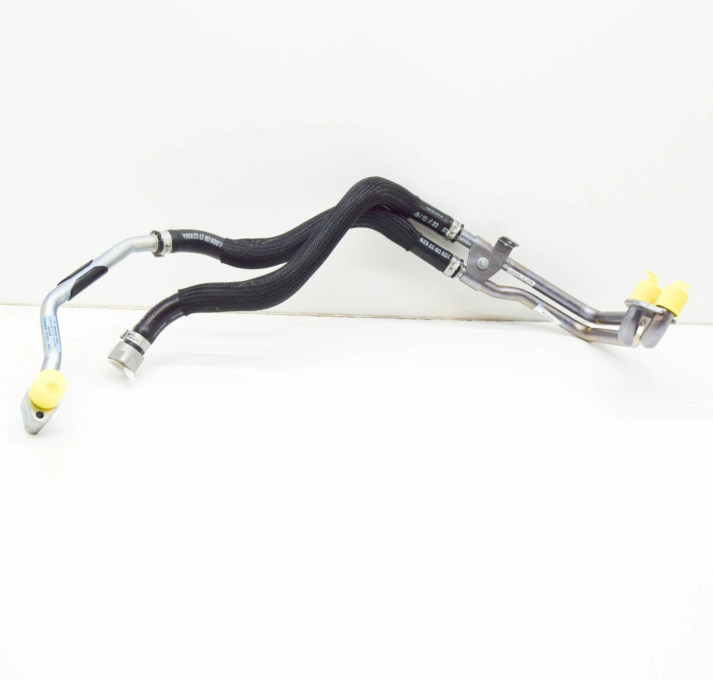 NEW MERCEDES-BENZ C W205 OIL LINE A2055002772 ORIGINAL