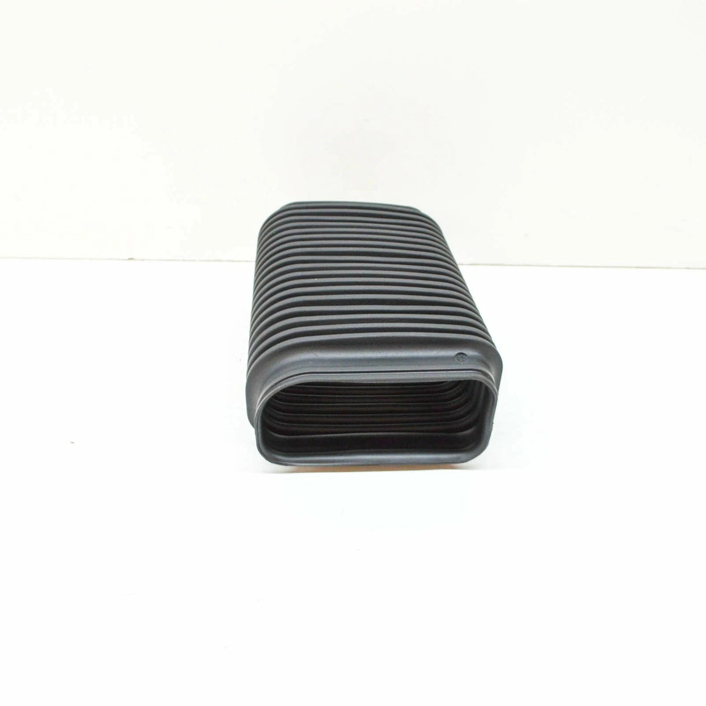 NEW BMW 1 E87 AIR INTAKE RUBBER BOOT 13717790603 ORIGINAL