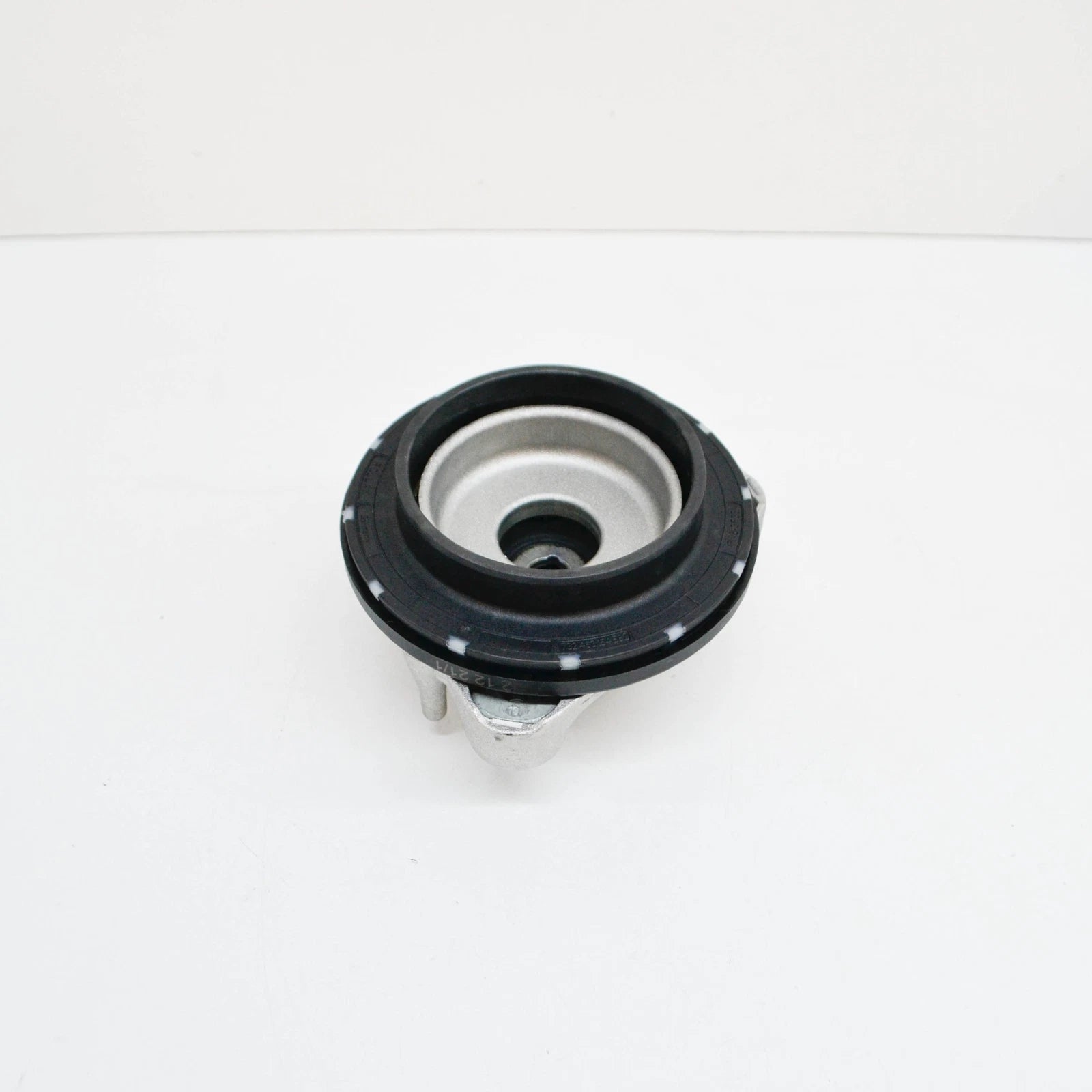 NEW BMW X3 G01 FRONT UPPER STRUT MOUNT 6888324 31306888324 ORIGINAL